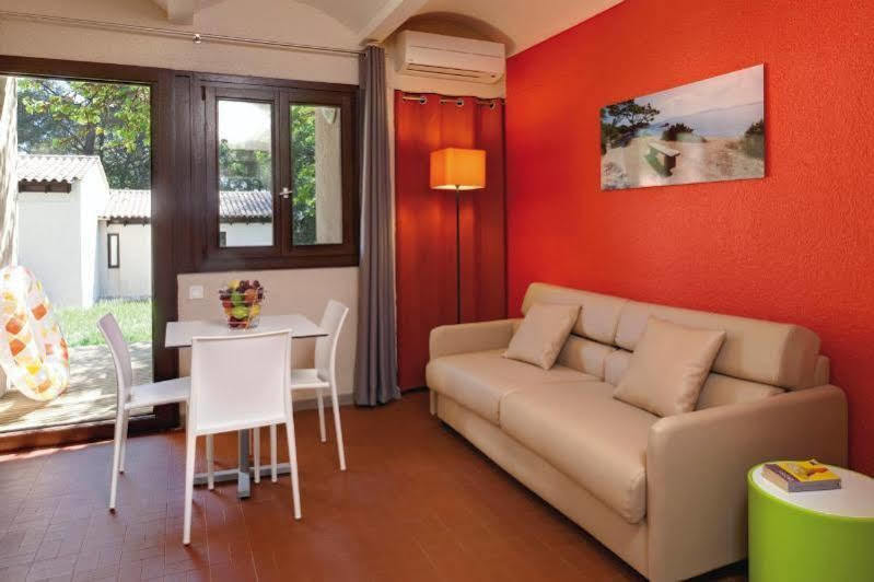 Belambra Clubs La Colle-Sur-Loup - Les Terrasses De Saint-Paul De Vence Hotel ภายนอก รูปภาพ
